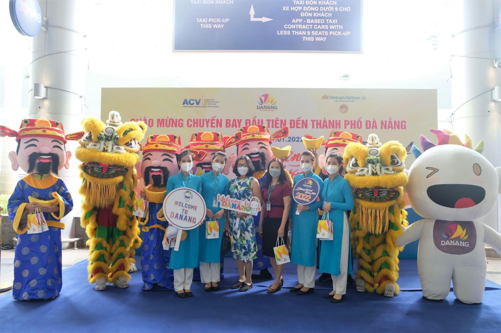 VIAGS DAD PHỤC VỤ CHU ĐÁO LỄ ĐÓN ĐOÀN KHÁCH ĐẦU TIÊN ĐẾN THÀNH PHỐ ĐÀ NẴNG NĂM 2022