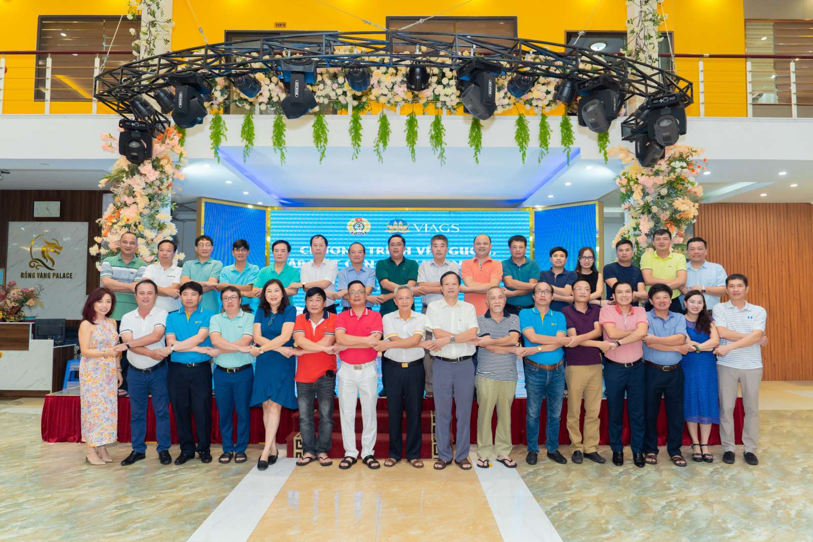 CHƯƠNG TRÌNH VỀ NGUỒN, GIAO LƯU, GẶP MẶT TRI ÂN CÁC CÁN BỘ HƯU TRÍ TỪNG CÔNG TÁC TẠI VIAGS