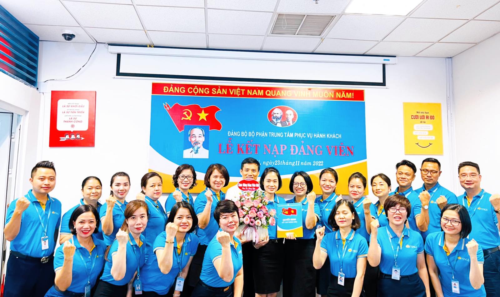 CÁC CHI BỘ TRỰC THUỘC ĐẢNG BỘ BỘ PHẬN TTPVHK- VIAGS NBA TỔ CHỨC LỄ KẾT NẠP ĐẢNG VIÊN CHO 2 QUẦN CHÚNG ƯU TÚ THÁNG 11