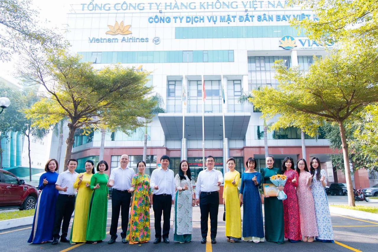 LỄ CHÀO CỜ THÁNG 12/2023 TẬP TRUNG CAO ĐỘ ĐẢM BẢO PHỤC VỤ AN NINH AN TOÀN CÁC CHUYẾN BAY