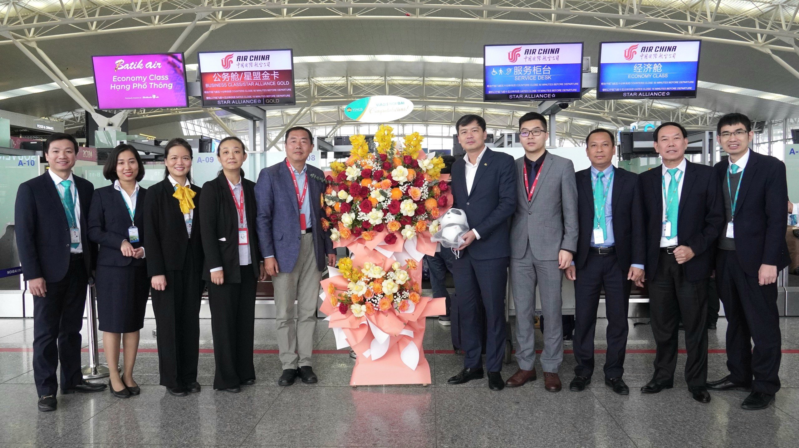 VIAGS NỘI BÀI CHÀO MỪNG HÃNG HK AIR CHINA KHAI THÁC TRỞ LẠI ĐƯỜNG BAY PEK – HAN – PEK