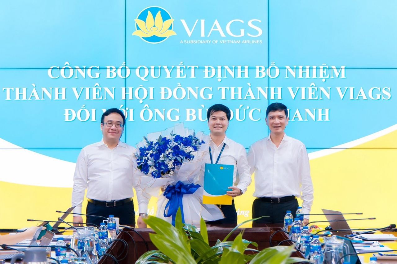 VIAGS TỔ CHỨC CÔNG BỐ QUYẾT ĐỊNH VỀ CÔNG TÁC CÁN BỘ