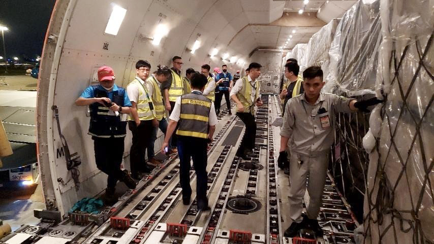 VIAGS WARMLY WELCOMED THE CARGO FLIGHT FROM CATHAY PACIFIC AIRWAYS