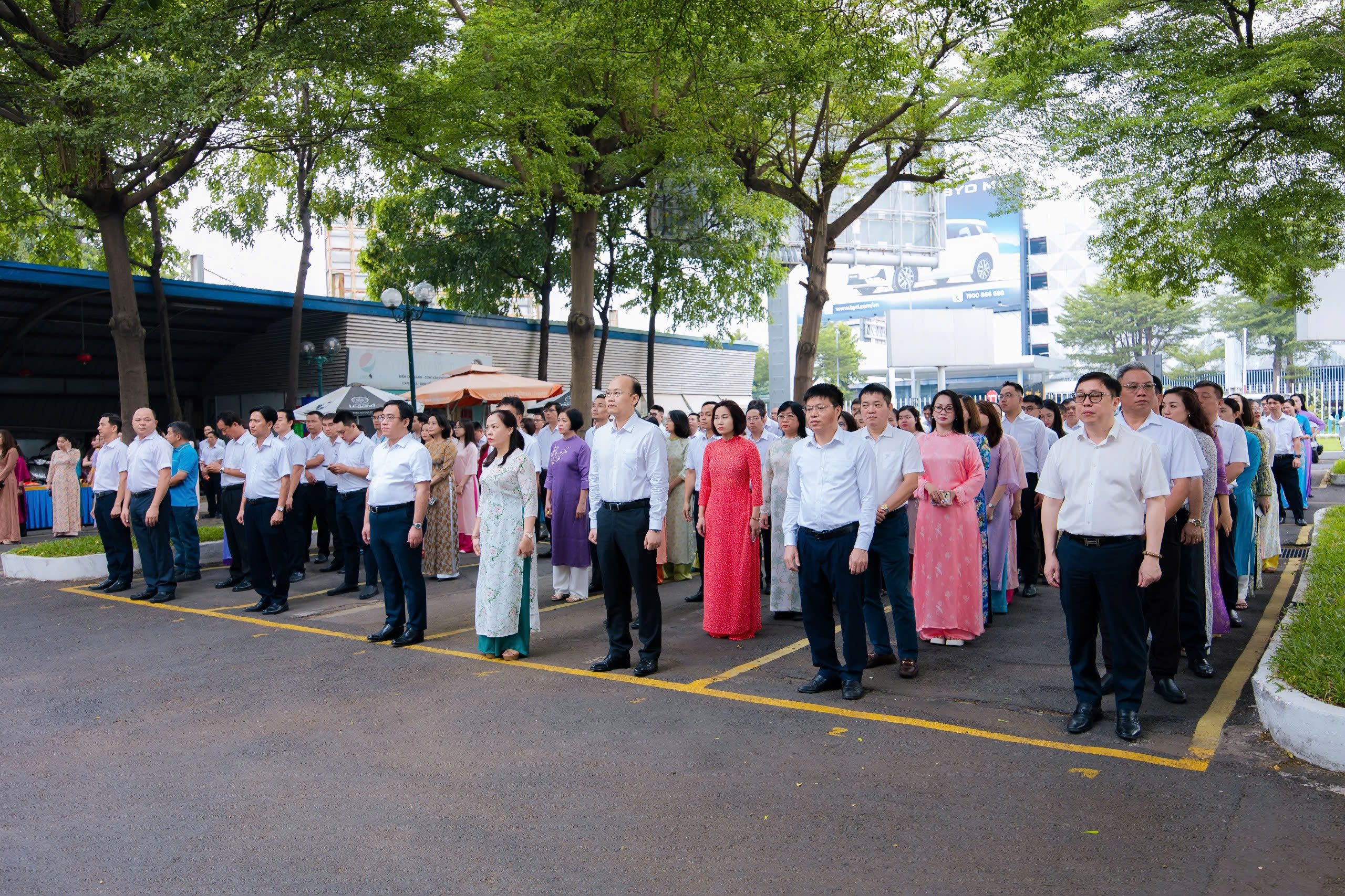 LỄ CHÀO CỜ THÁNG 4/2025 - CBNV VIAGS THI ĐUA VÀ HƯỚNG TỚI MỐC SON 50 NĂM NGÀY GIẢI PHÓNG HOÀN TOÀN MIỀN NAM, THỐNG NHẤT ĐẤT NƯỚC (30/4/1975 - 30/4/2025)