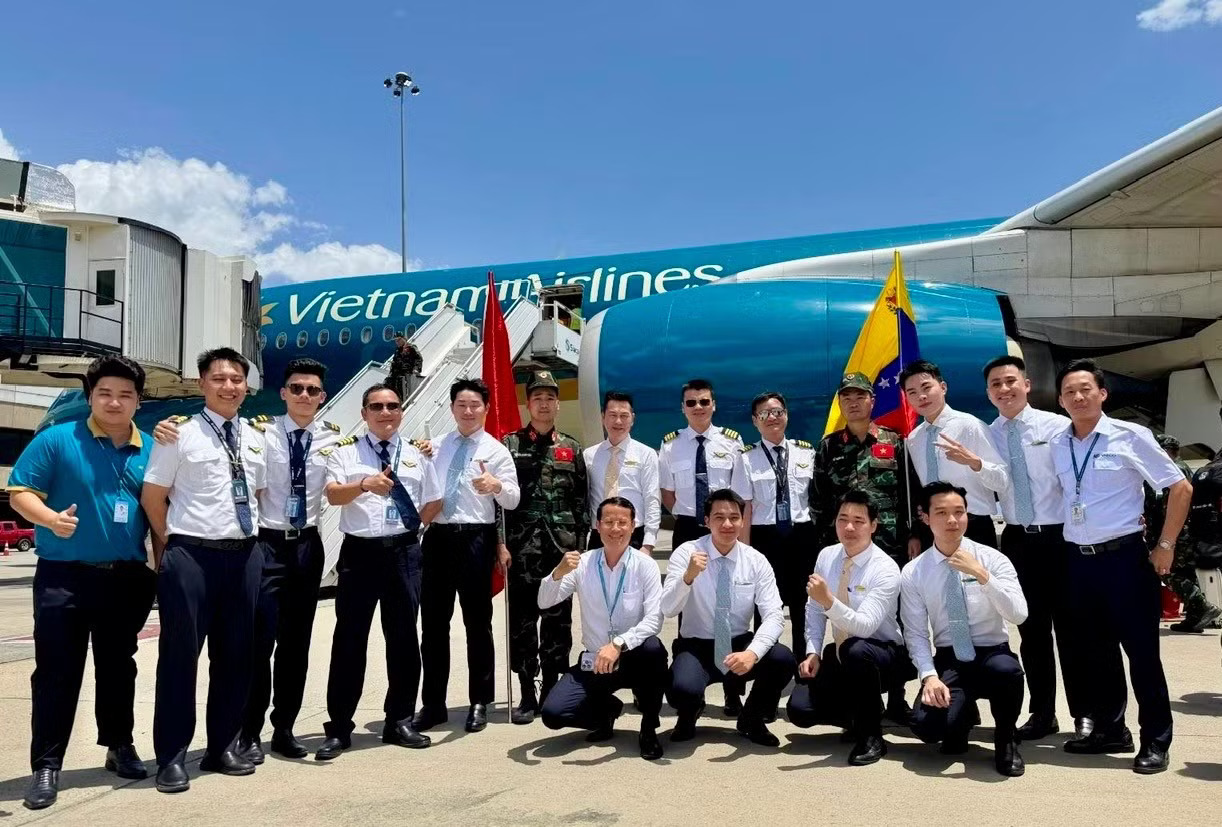 Chuyến bay đặc biệt sang Venezuela: Cuộc chạy đua dưới mặt đất trước giờ cất cánh